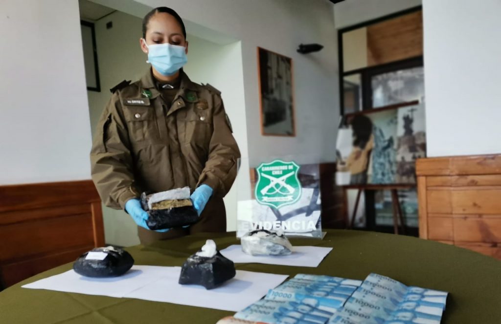 Formalizan a dos mujeres tras sorprendidas en un bus con casi dos kilos de drogas en La Unión