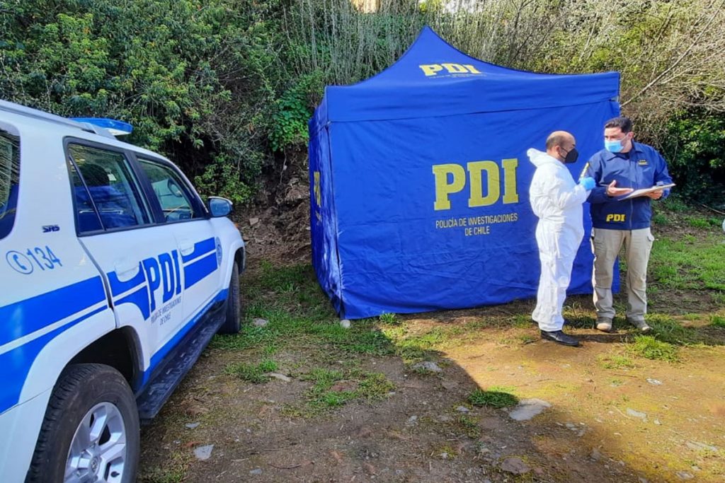 Rescatan cuerpo de mujer que cayó desde el puente Santa Elvira