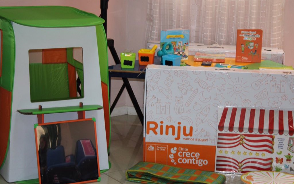 Tres mil niños y niñas de Los Ríos recibirán set de rincón de juegos del programa Chile Crece Contigo