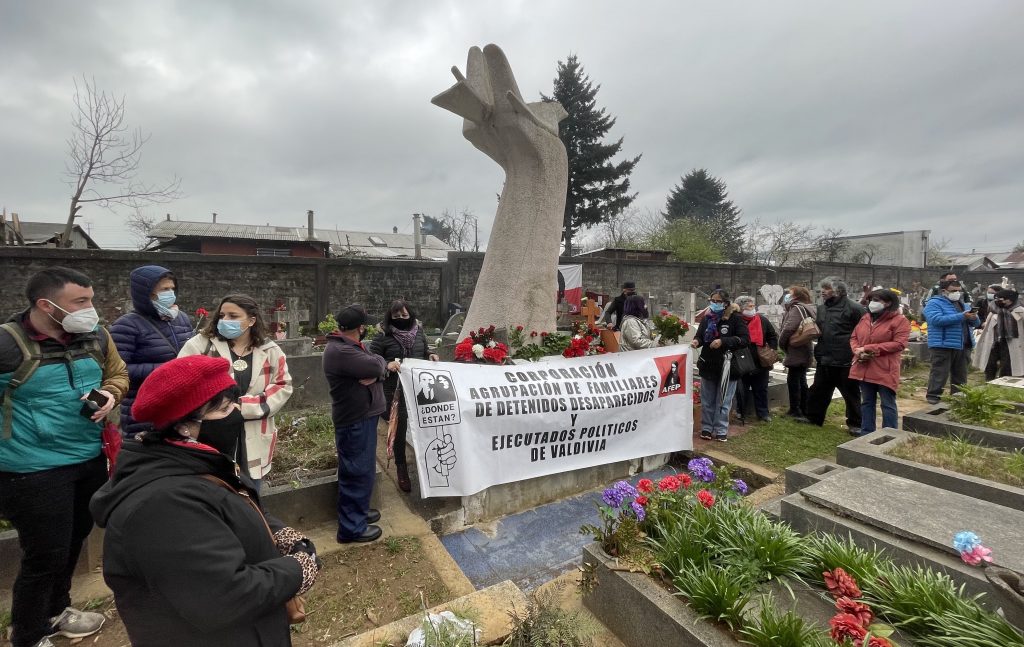 A 48 años del Golpe: Realizan romería en memoria de las víctimas de la Dictadura en Valdivia