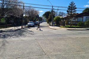 Desde este sábado cambiará el sentido de tránsito en calle Los Alerces de Isla Teja