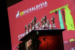 Blanca Lewin encabeza la ceremonia de clausura del FICValdivia