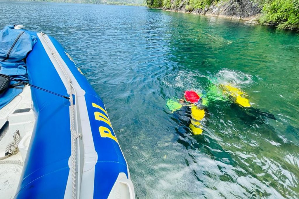 Retoman hasta el viernes la búsqueda de hombre que desapareció en el lago Pellaifa