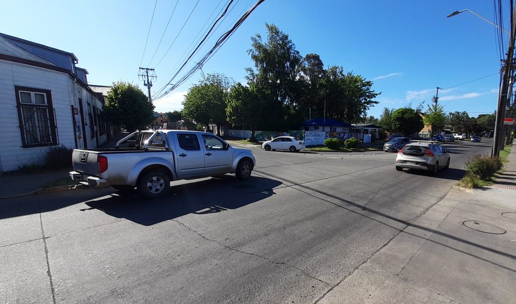 Valdivia: Ante alto flujo vehicular y accidentes instalarán semáforo en General Lagos con Bueras