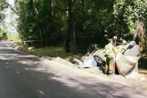 Conductor murió tras volcar su camioneta en ruta de Río Bueno