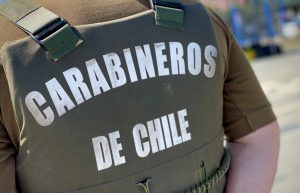 Carabineros de Coñaripe fueron golpeados tras fiscalizar a sujetos que bebían alcohol en vía pública