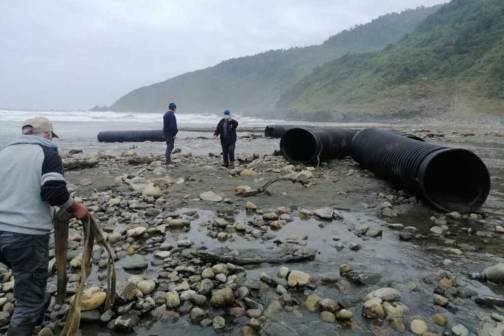 Diez familias quedaron aisladas tras desarme de puente por aumento de caudal en Pilolcura