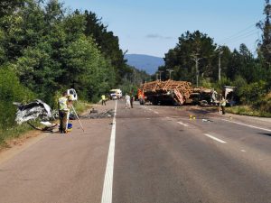 Una persona fallecida dejó colisión entre automóvil y camión en sector El Rebellín