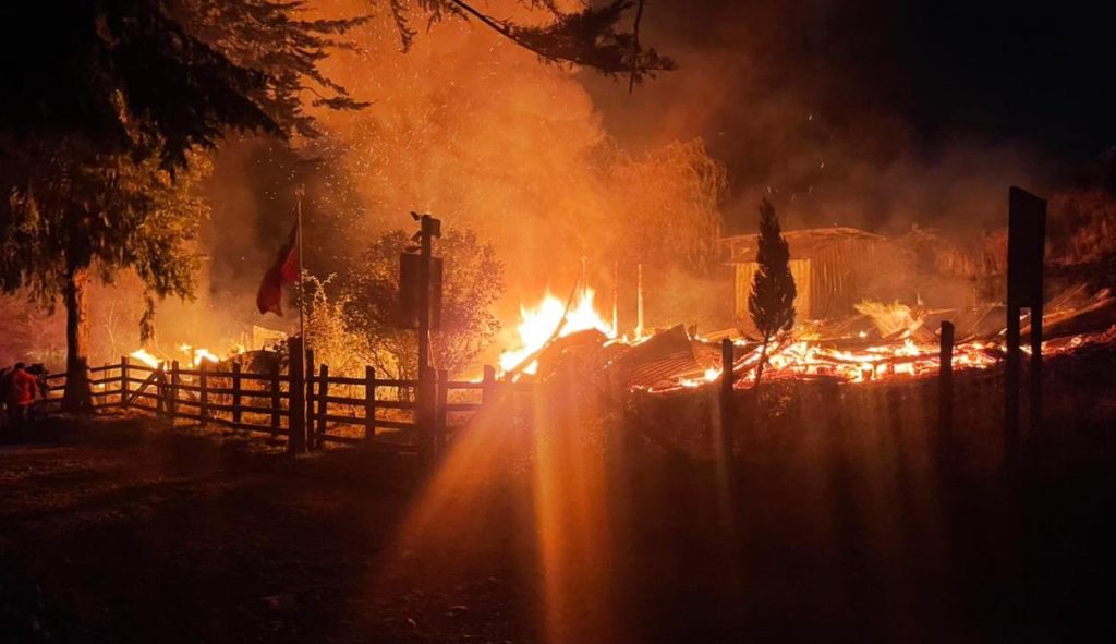 Evalúan interponer una querella por ataque incendiario en fundo de Lanco