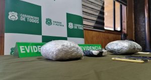 Formalizan a mujer que fue sorprendida con más de dos kilos de drogas en control carretero en Lanco