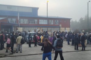 Estudiantes se tomaron liceo de Paillaco tras denuncia de abuso sexual