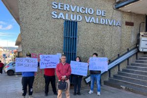 Guardias de empresa externa del Servicio de Salud Valdivia protestaron por sueldos impagos