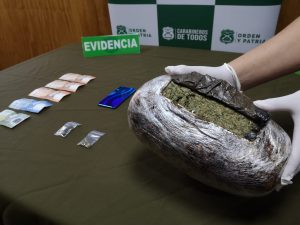 Formalizan a dos hombres detenidos con más de un kilo de marihuana en Lanco